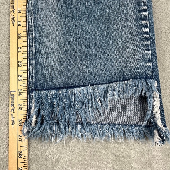 Silver Jeans Co Womens Jeans Distressed Frayed Hem Cropped Bootcut Size 38x27 - Picture 9 of 13
